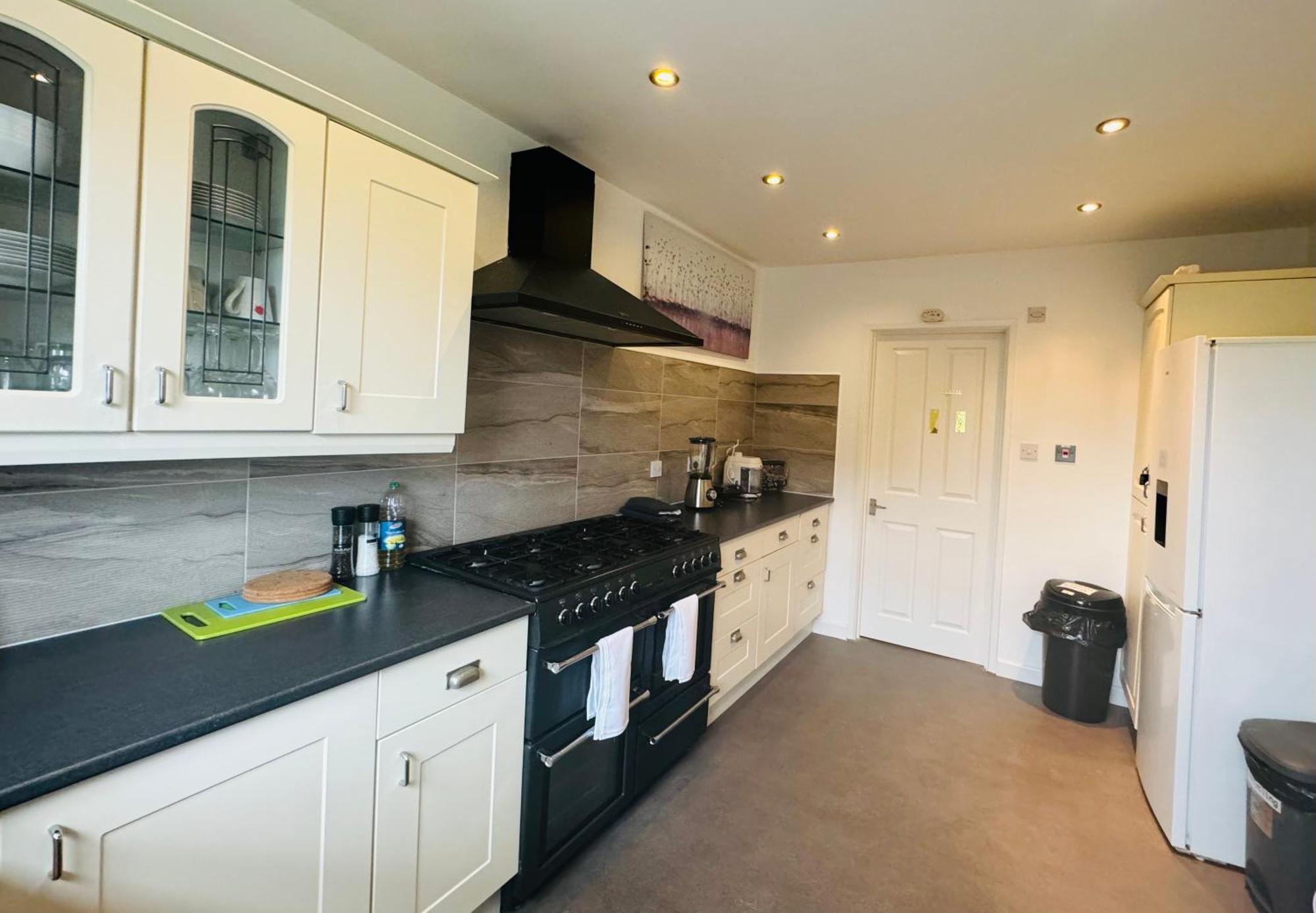 Chic 5 Bedroom House With Private Parking & Garden Bristol Exterior foto