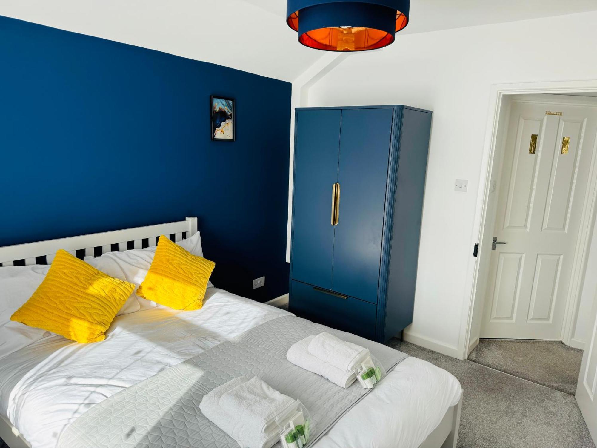 Chic 5 Bedroom House With Private Parking & Garden Bristol Exterior foto